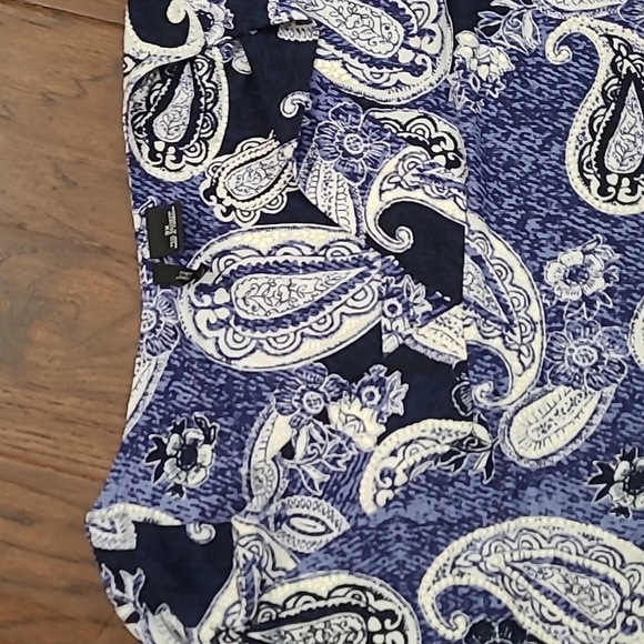 New Directions Navy Blue & White Paisley Print V-neck Blouse size 3X - Picture 2 of 8